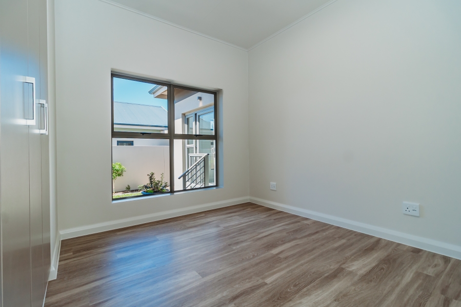 3 Bedroom Property for Sale in Kraaibosch Western Cape